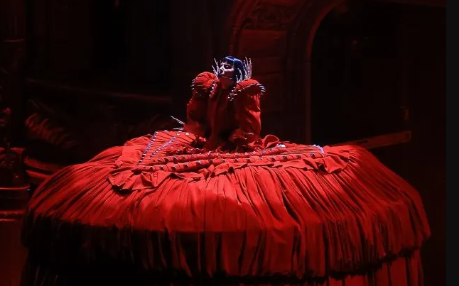 Lady Gaga electrifies Vegas with spectacular Mayhem Ball tour opener