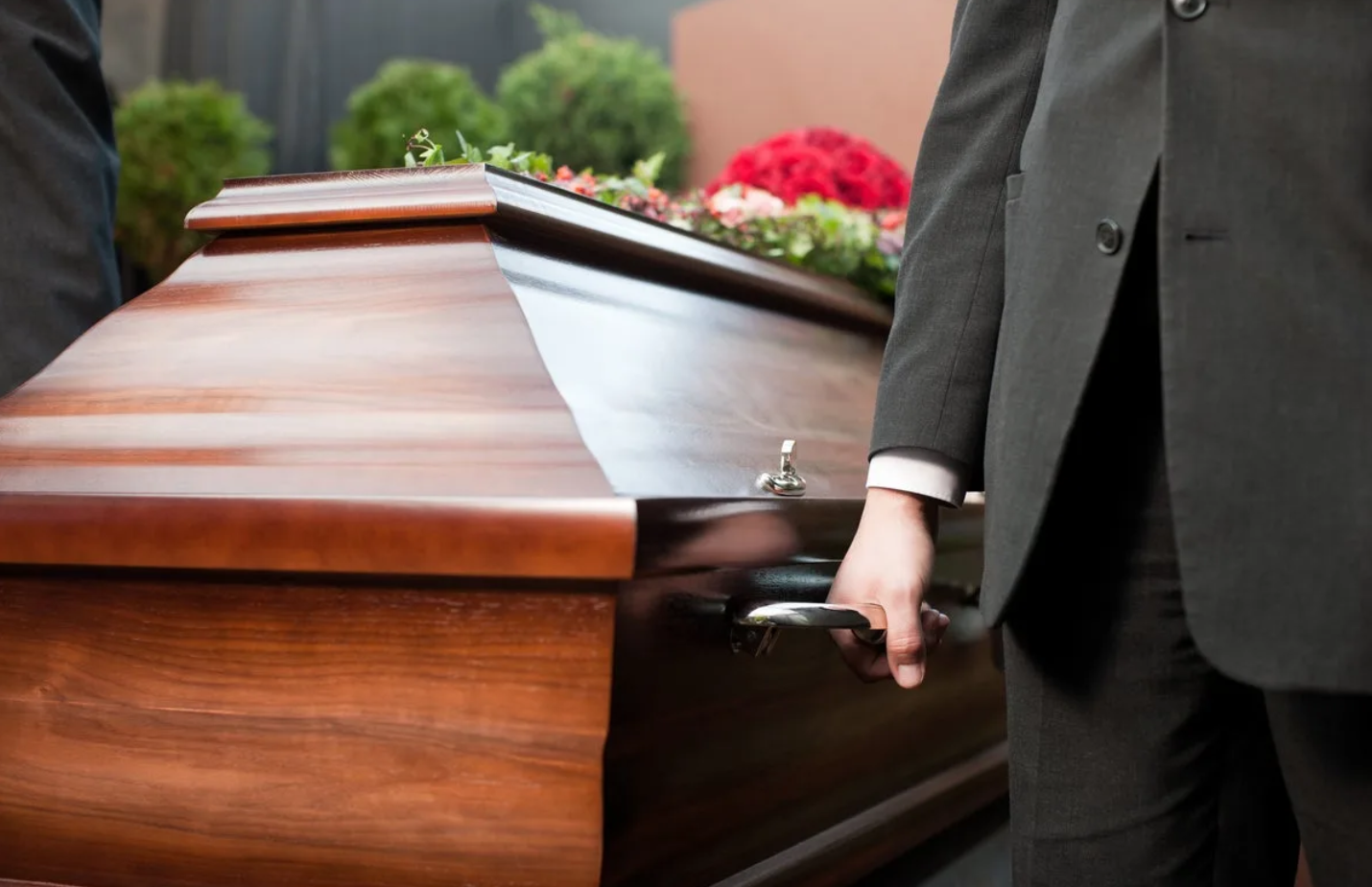 Las Vegas funeral home loses license after bodies found unprocessed for months
