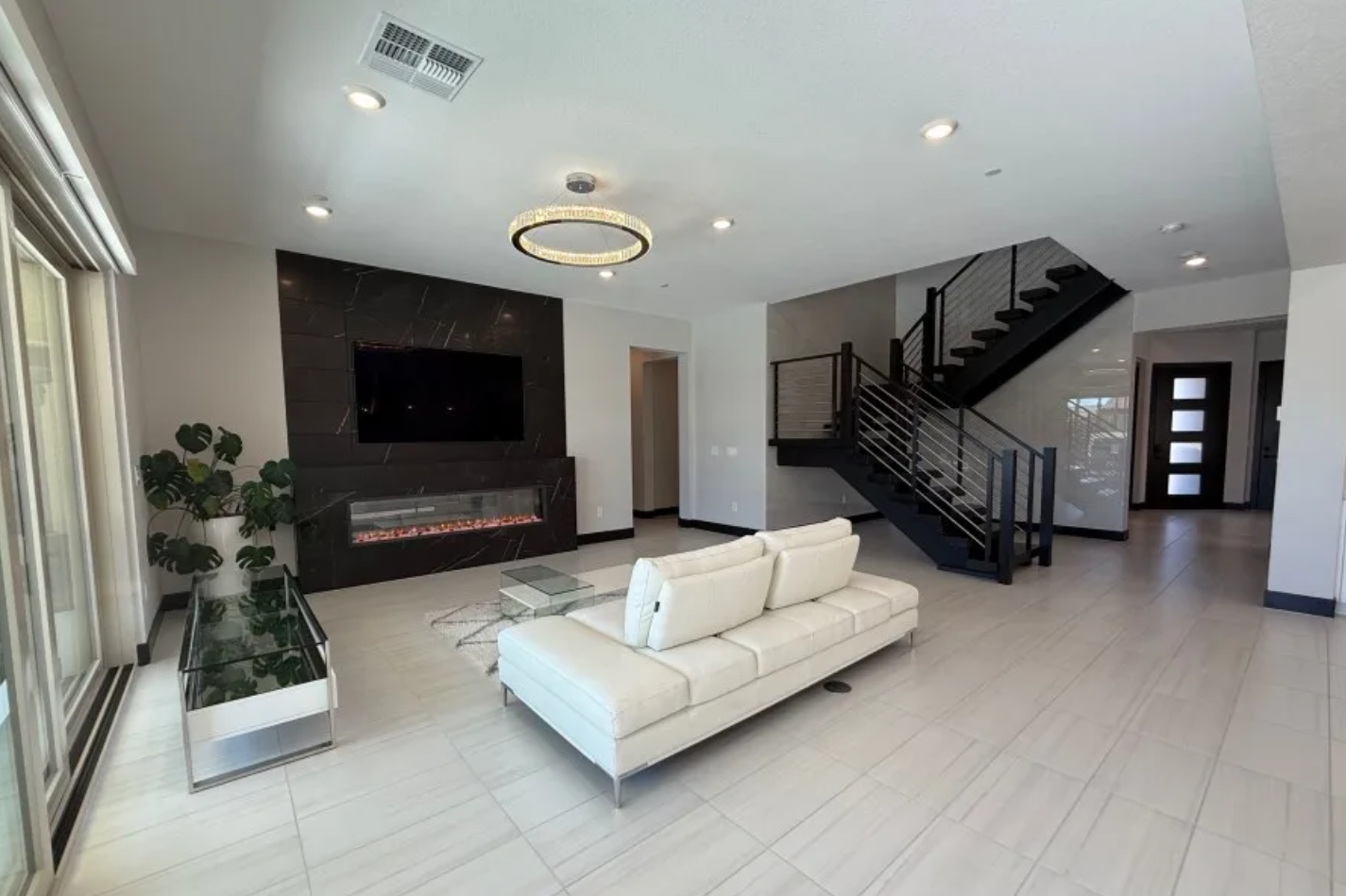 Luxury home inventory surges 40% as Vegas buyers gain negotiating power